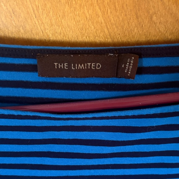 Vintage The Limited Women's Black and Blue Striped 3/4 sleeve top - Picture 2 of 2